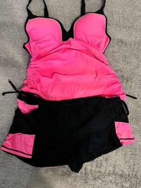 Free Country Pink and Black Tankini with Swim Shorts